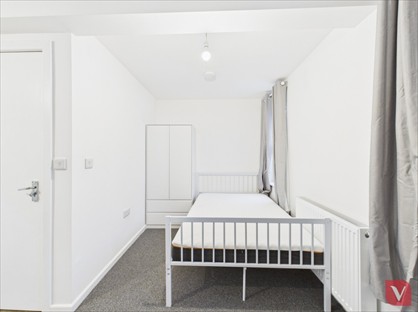 Studio Flat, Wellingborough, NN8