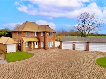 4 Bed Detached House, Park Road, UB8