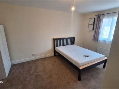 Room in a Shared Flat, Gainsborough Court, BR2