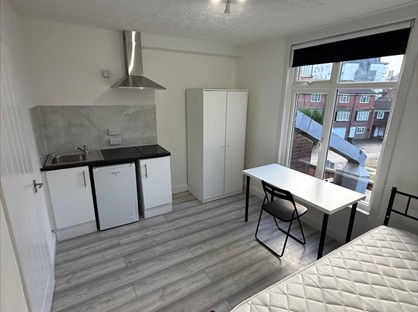 Studio Flat, Mansfield Road, NG1