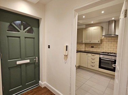 2 Bed Maisonette, Glendun Court, W3