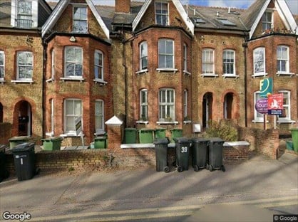 Studio Flat, York Road, GU1