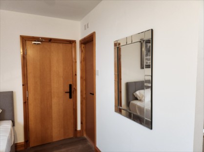 Studio Flat, Shenley Lodge, MK5