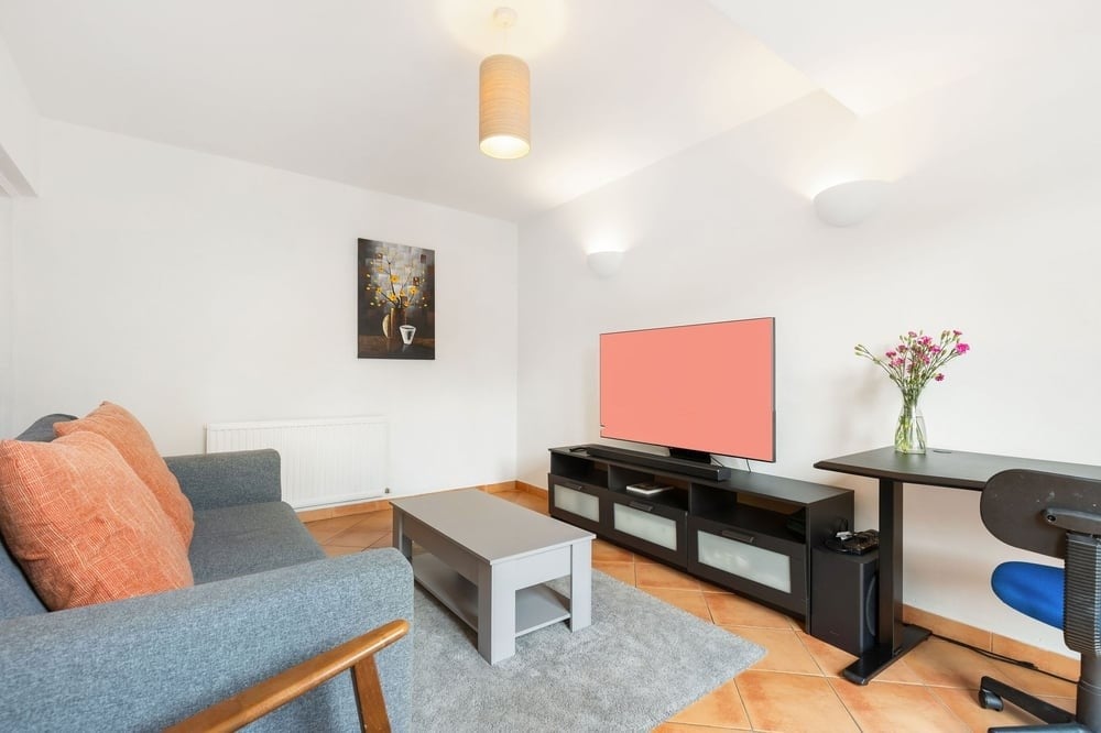 1 Bed Flat, Hopewell Yard, SE5 photo 3