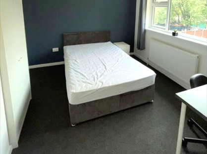 3 Bed Terraced House, May Tree Close, SO22