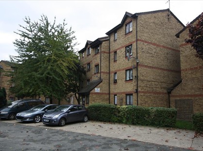 Studio Flat, Sunbury Court, SE14