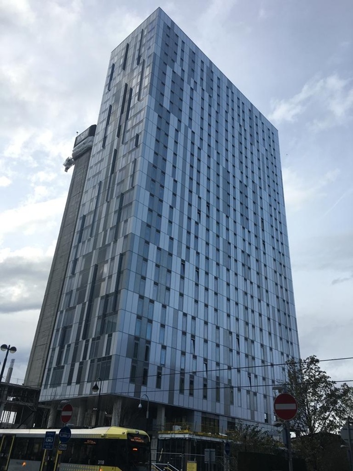 Studio Flat, Michigan Point Tower B, M50