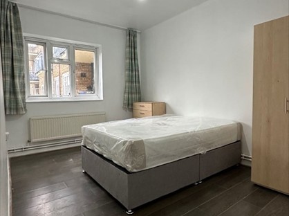 Room in a Shared Flat, Loddiges Road, E9
