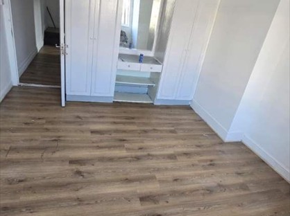 3 Bed Detached House, Eastern Avenue, IG2