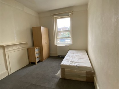 Room in a Shared House, Beech House Road, CR0