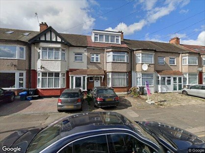 Room in a Shared House, Shere Road, IG2