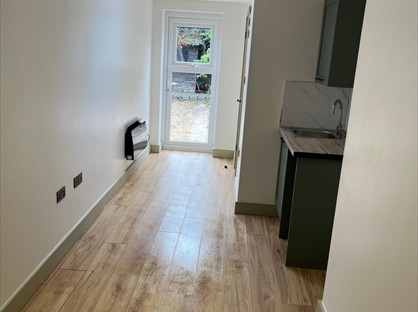 Room in a Shared House, Darwin Drive, UB1