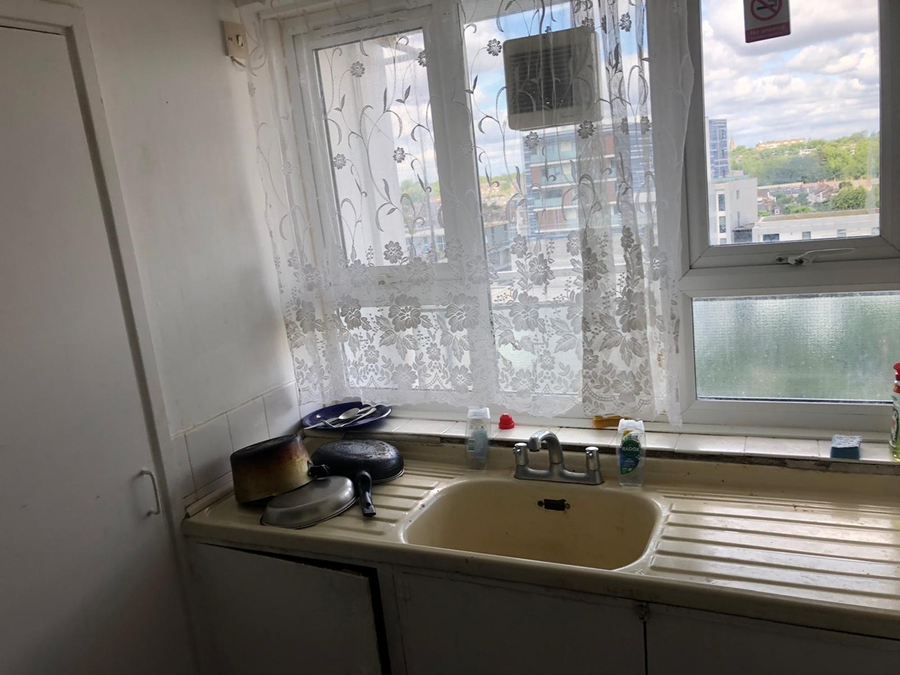 1 Bed Flat, NW6 photo 2