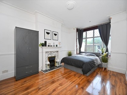Room in a Shared House, Morden Road, SW19