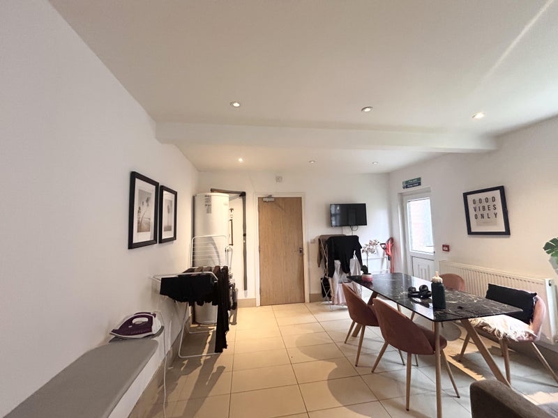 Additional image 9 of Room in a Shared House, Gordon Avenue, SO14, N1 7GU