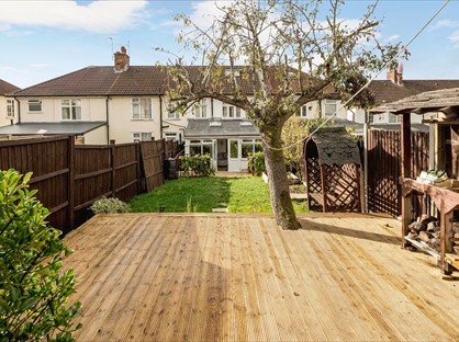 3 Bed Terraced House, Littlefield Road, HA8