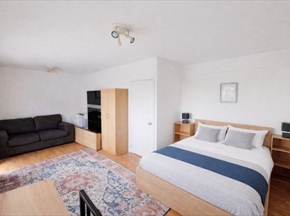 Room in a Shared Flat, Hampstead High Street, NW3