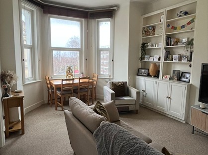 2 Bed Flat, Lavender Hill, SW11