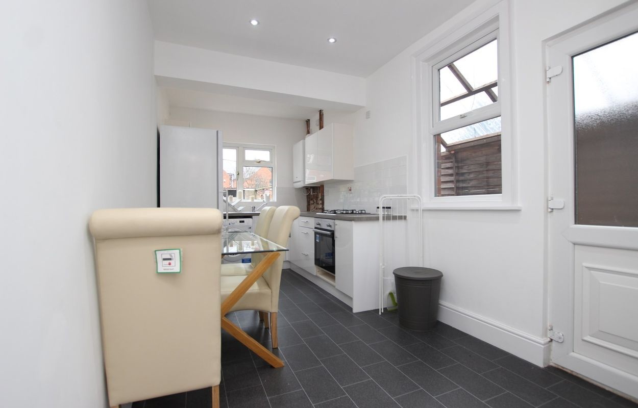 Additional image 5 of Room in a Shared House, Thames Avenue, RG1, N1 7GU