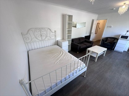 Studio Flat, Bridge Terrace, SO14