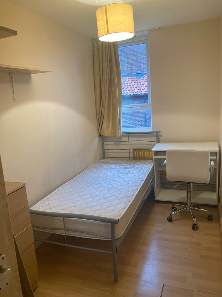 Room in a Shared Flat, Eynsford House, SE17 photo 2