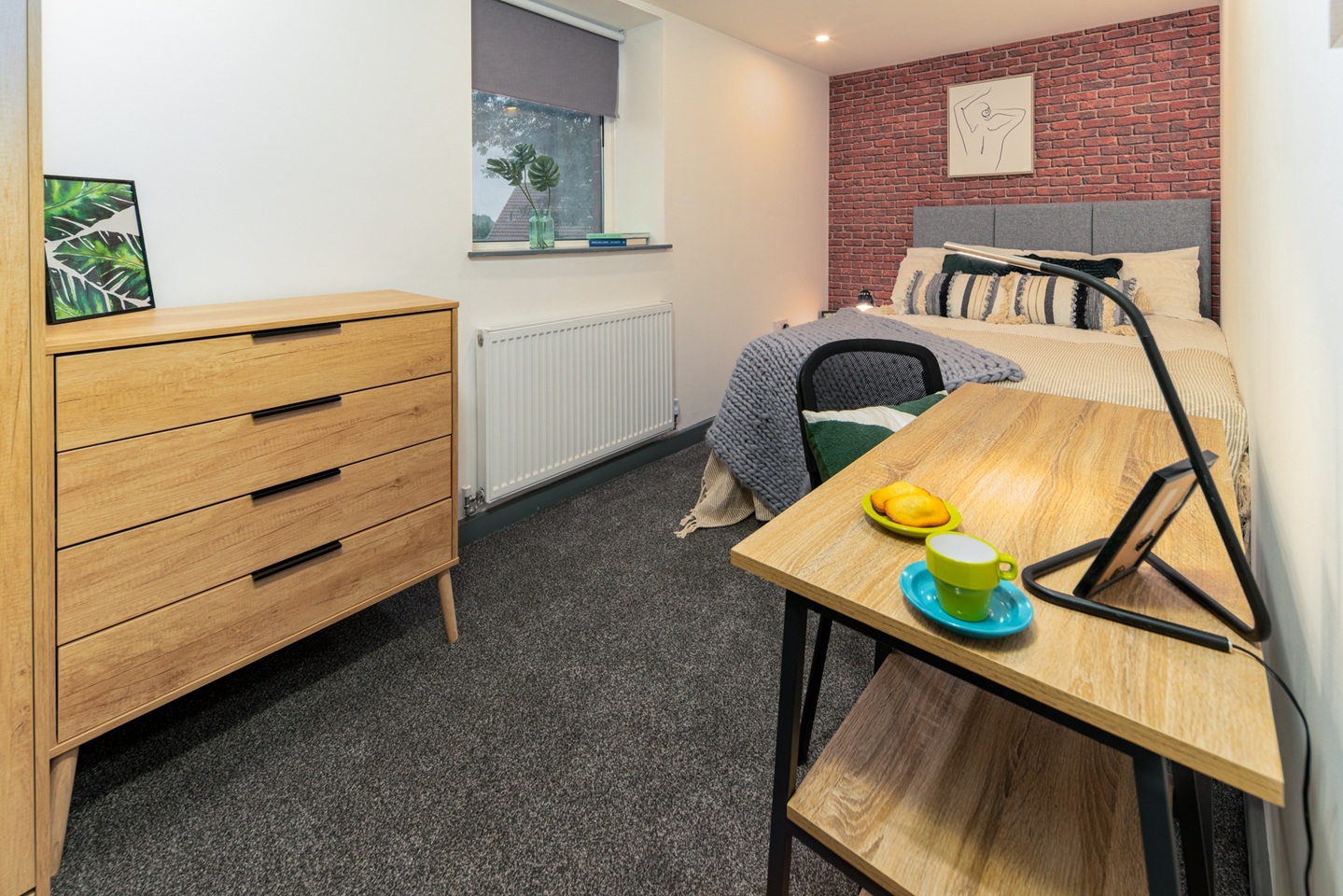 Oldham - Room in a Shared House, Sharples Hall Street, OL4 - To Rent ...