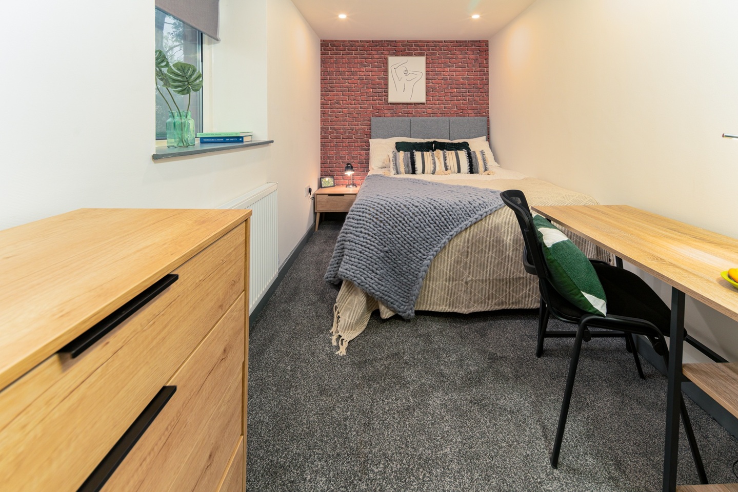 Oldham - Room in a Shared House, Sharples Hall Street, OL4 - To Rent ...