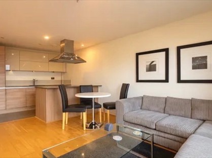 2 Bed Flat, Brook House, E1