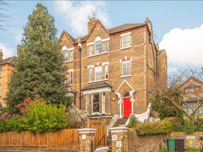 4 Bed Flat, Lyndhurst Road, NW3