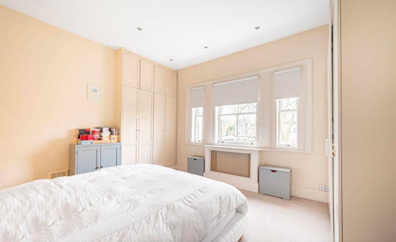 Additional image 4 of 4 Bed Flat, Lyndhurst Road, NW3, N1 7GU