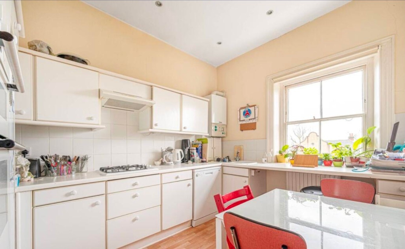 Additional image 2 of 4 Bed Flat, Lyndhurst Road, NW3, N1 7GU