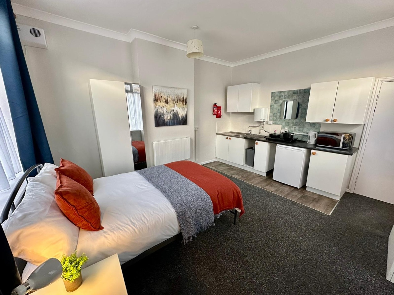 Additional image 2 of Room in a Shared House, Bedford Road, RG1, N1 7GU