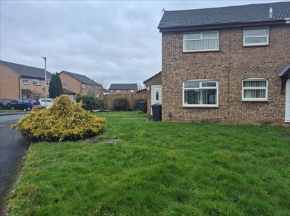 1 Bed Semi-Detached House, Blackthorne Avenue, CH66