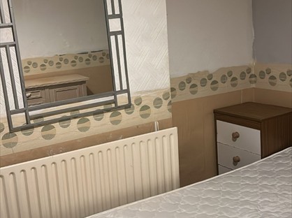 Room in a Shared House, Clive Road, PO1