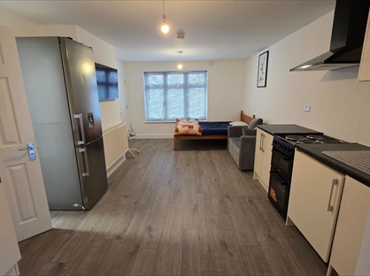 Studio Flat, Finucane Gardens, RM13