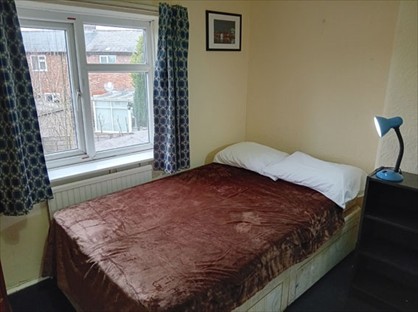 Room in a Shared House, Addison Crescent, M16
