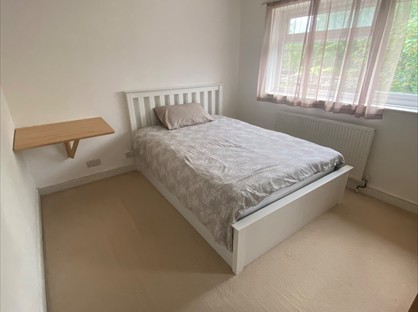 Room in a Shared House, Eastwood Road, RG5