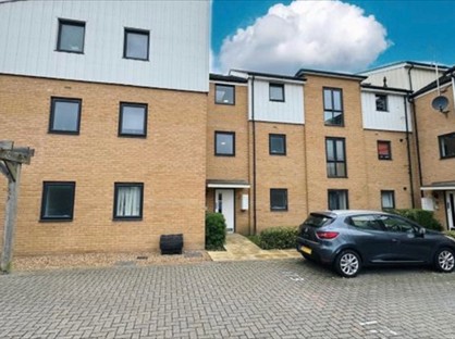 2 Bed Flat, Torino Way, RM15