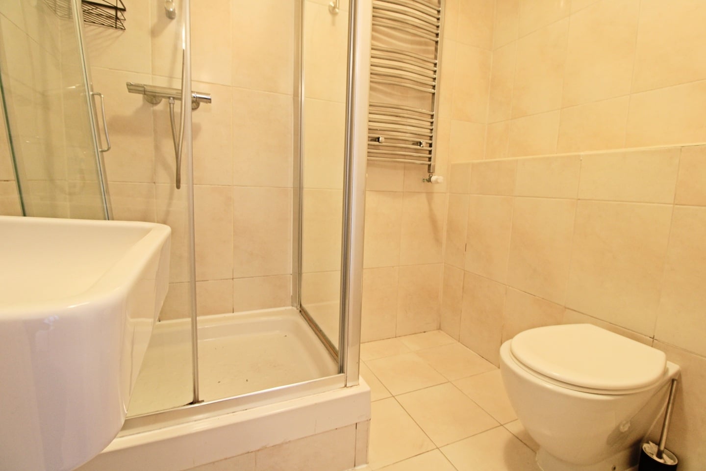 2 Bed Flat, Hackney Road, E2 photo 5