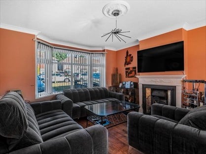 4 Bed Semi-Detached House, Harcourt Avenue, HA8