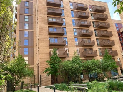 2 Bed Flat, Very Near Mary Neuner Road Area, N8