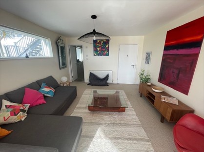 2 Bed Flat, Huntersdale, BS9