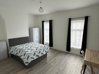Room in a Shared House, Bishop Road, L6
