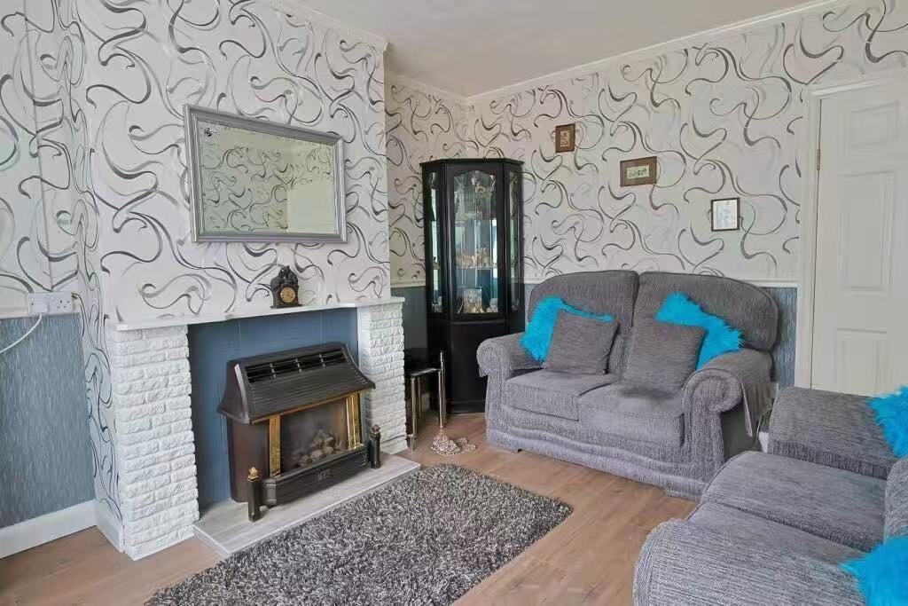 Additional image 2 of 2 Bed Semi-Detached House, Charter Avenue, CV4, N1 7GU