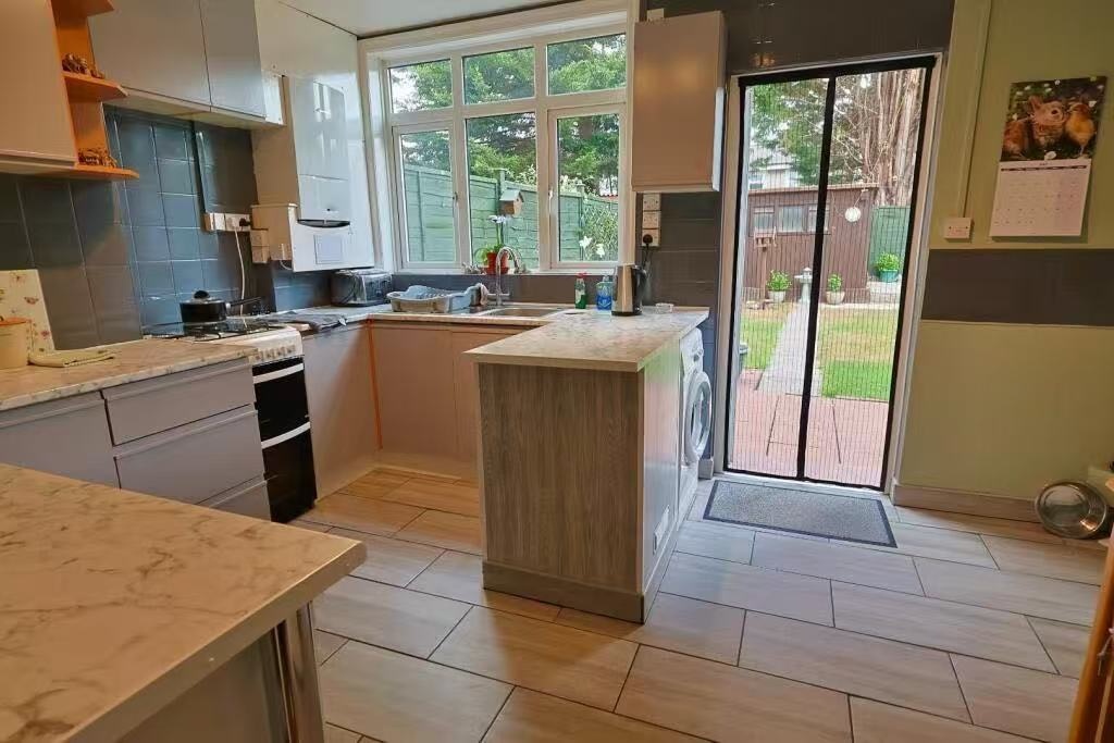 Additional image 3 of 2 Bed Semi-Detached House, Charter Avenue, CV4, N1 7GU