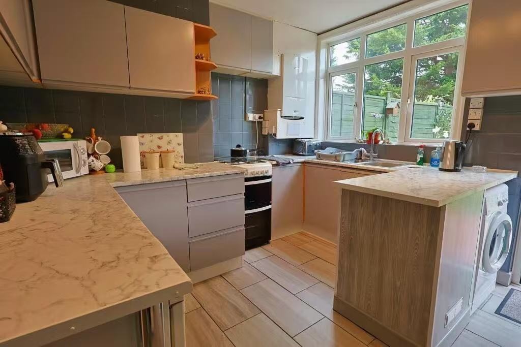 Additional image 4 of 2 Bed Semi-Detached House, Charter Avenue, CV4, N1 7GU