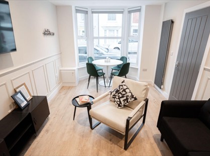 6 Bed Terraced House, Telephone Road, PO4