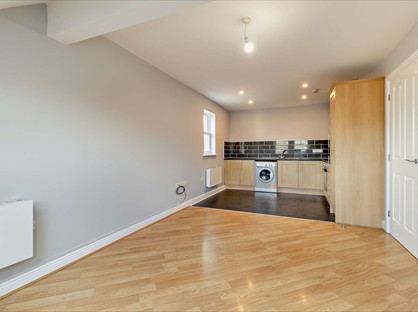 1 Bed Flat, West Street, DN12