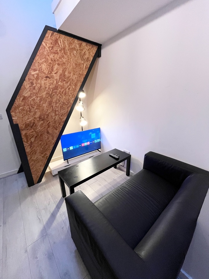 Additional image 2 of Studio Flat, Sir Thomas House, L1, N1 7GU