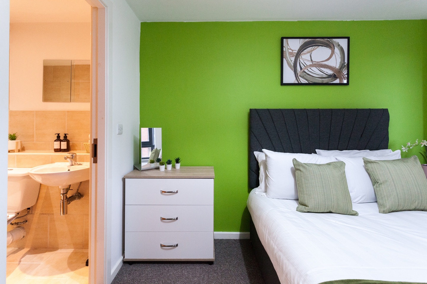 Additional image 3 of 2 Bed Flat, Oldham Place, L1, N1 7GU